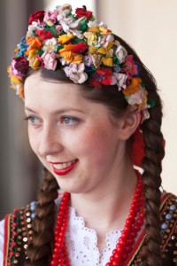 139811901-poland-cracow-polish-girl-in-traditional-gettyimages