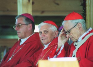 Ratzinger_Szczepanow_2003_5_modified